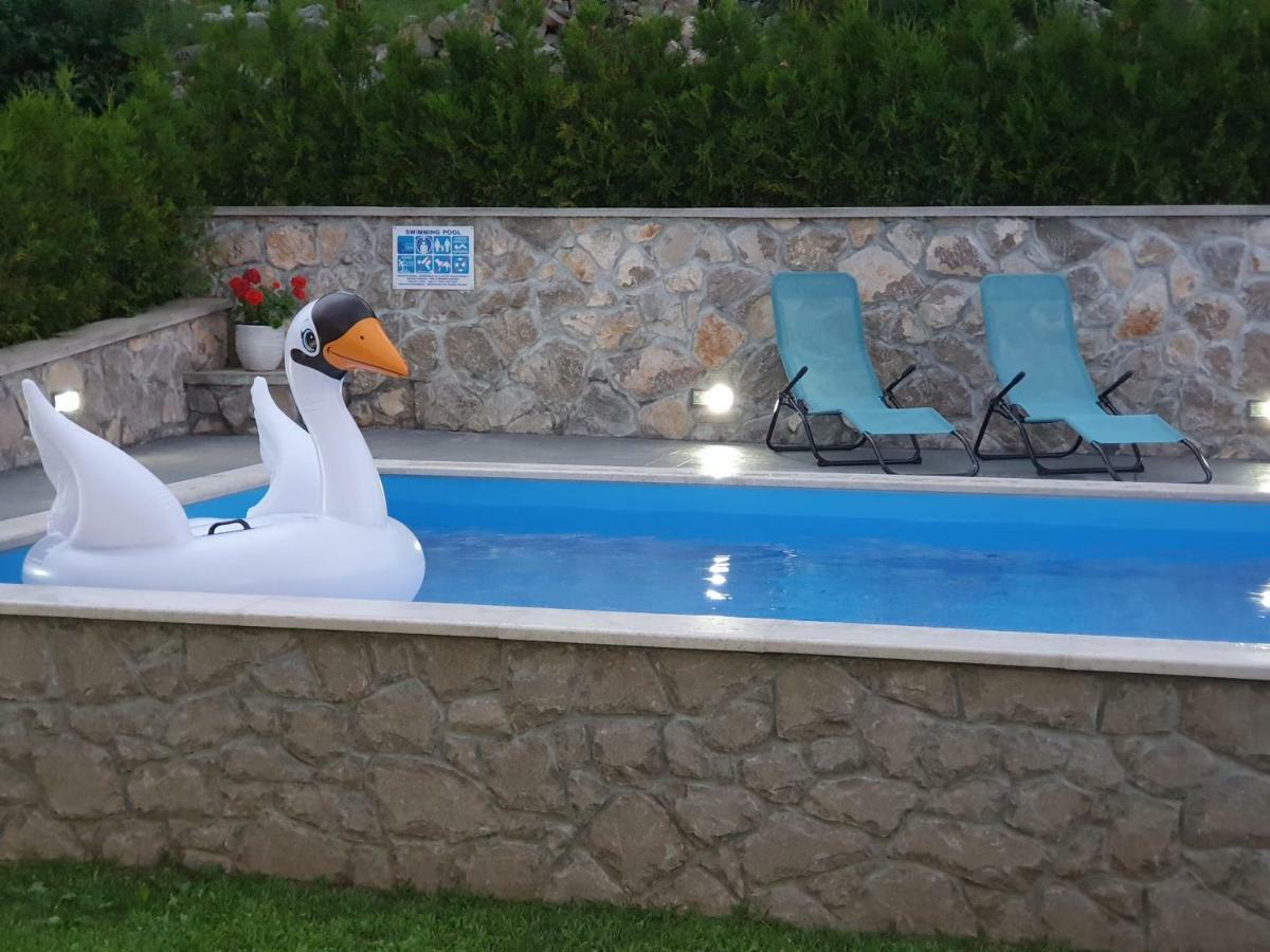 Villa Kos Lupoglav  Exteriér fotografie