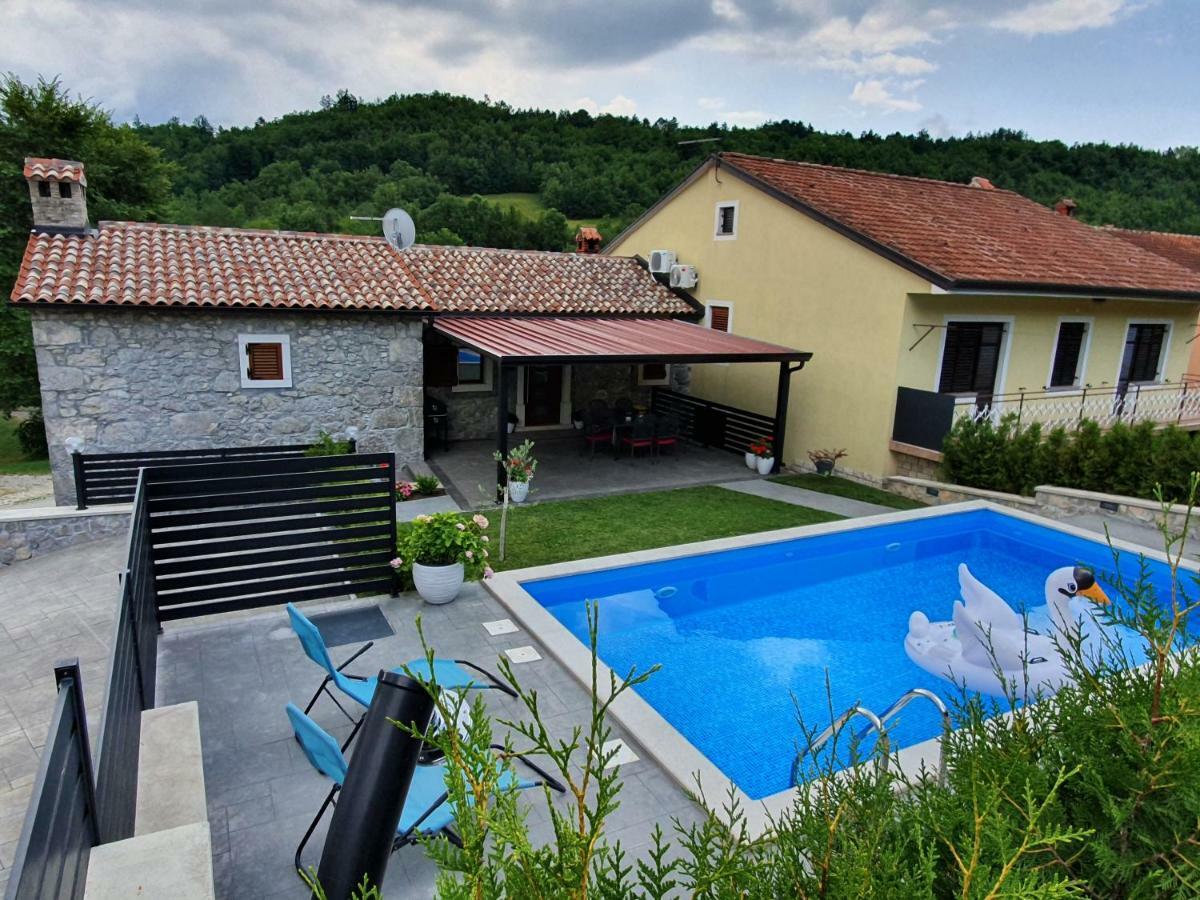 Villa Kos Lupoglav  Exteriér fotografie